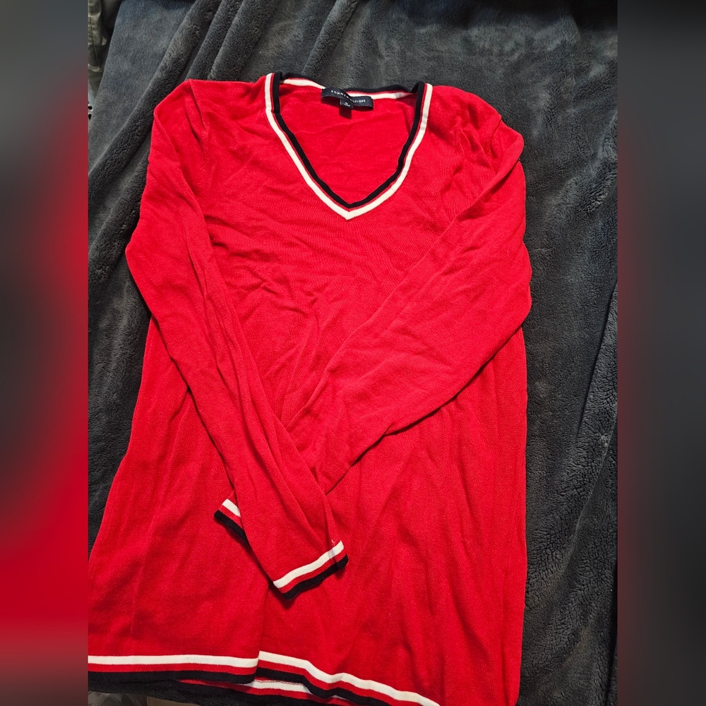 Tommy Hilfiger sweater